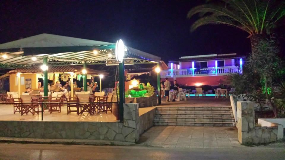 Nikolas Club Kávos Exteriör bild