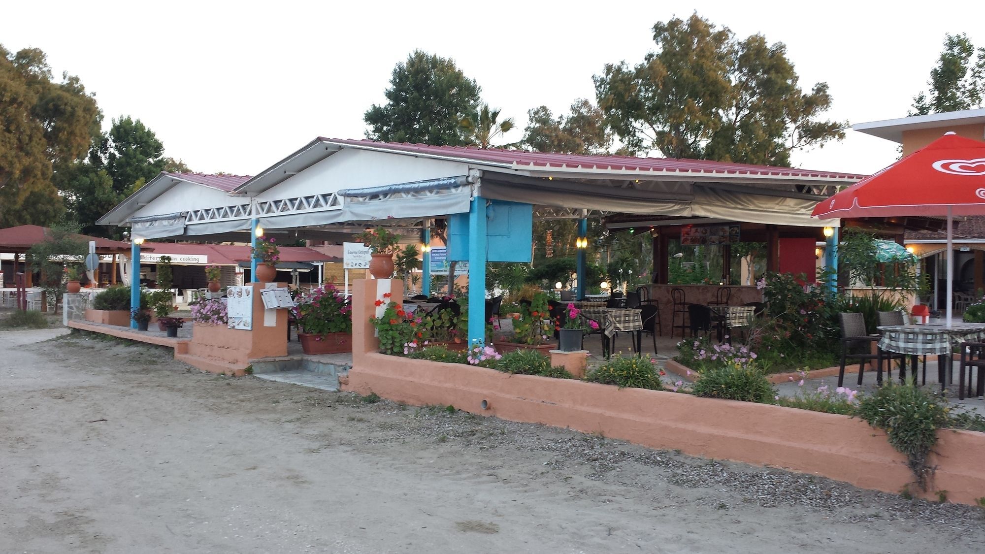 Nikolas Club Kávos Exteriör bild